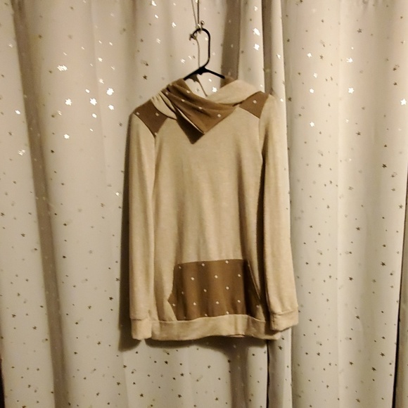 Sweater - Picture 2 of 4